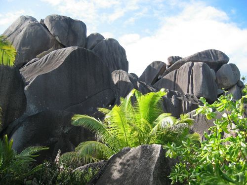 seychelles rock formations tropical