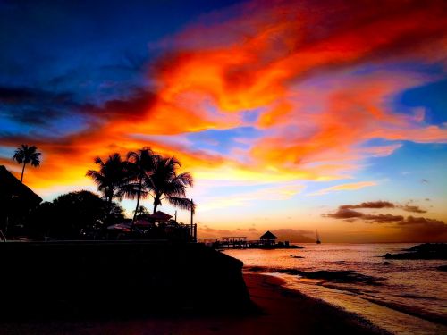 seychelles island sunset