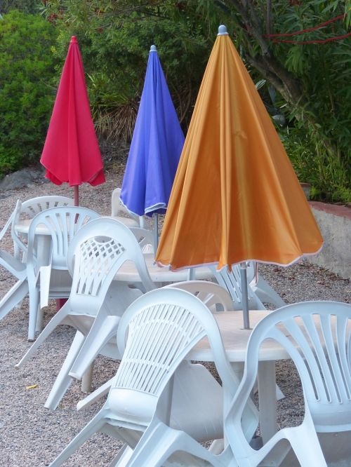 shade umbrellas tables
