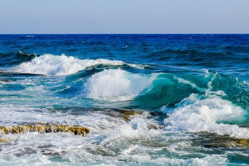 shades of blue wave smashing