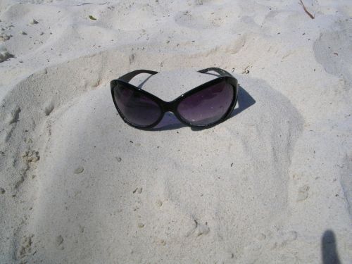 Shades On The Beach 2