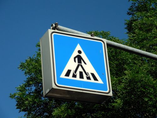 shield traffic traffic sign