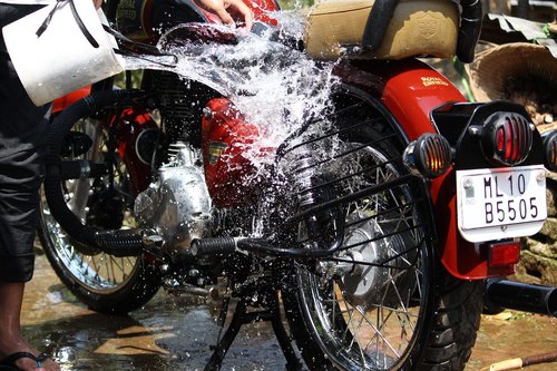 shillong water splash  bike royal enfield  car wash