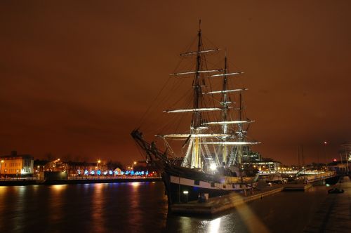 ship cityscape boat