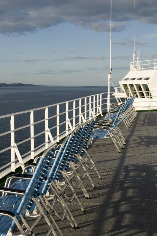 ship cruise chairs