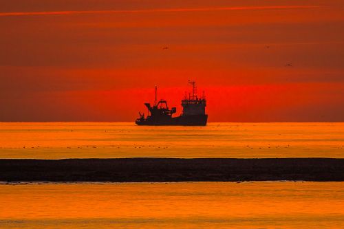 ship sunset sea