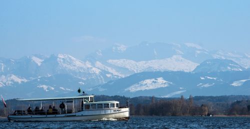 ship lake mountains