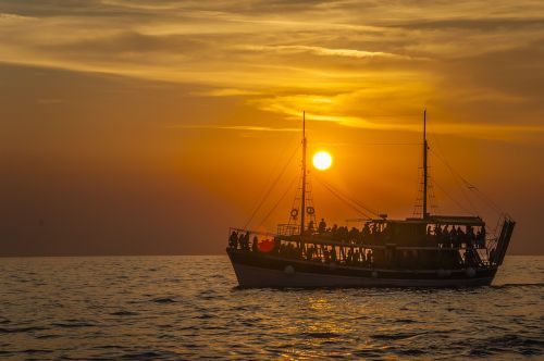 ship sea sunset