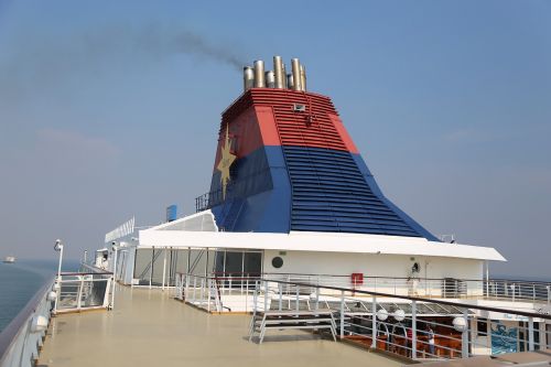 ship cruise luxury