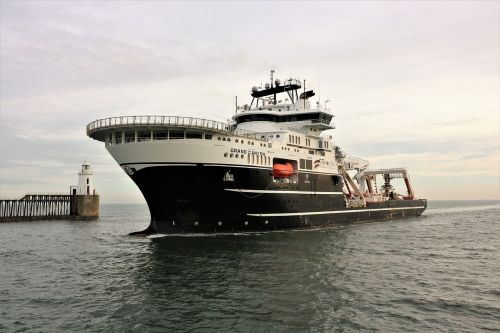 ship offshore vessel