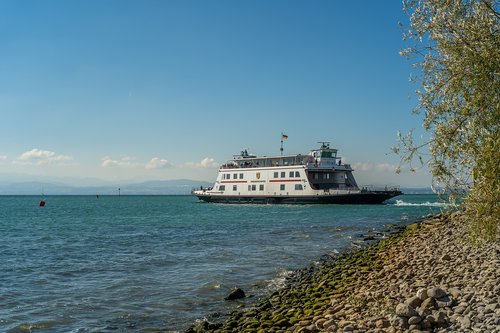 ship  watercraft  ferry