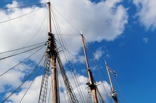 ship masts sail