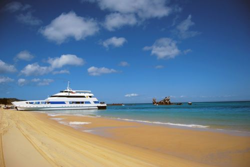 ship accident beach