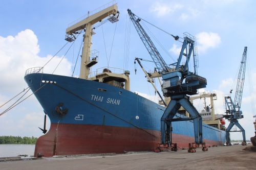 ship boat crane