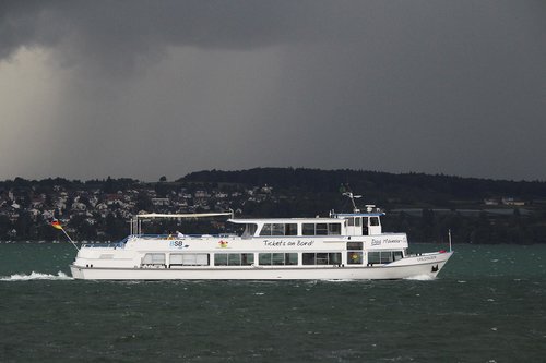 ship  forward  lake constance