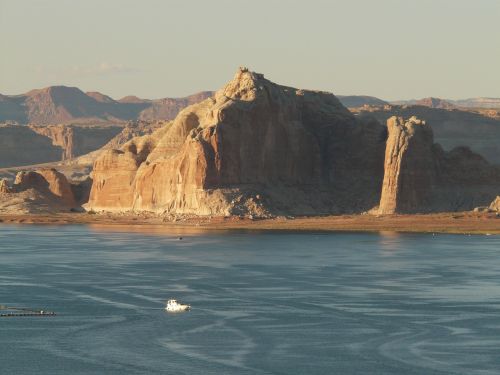 ship boot lake powell