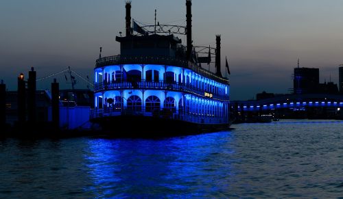 ship blue port