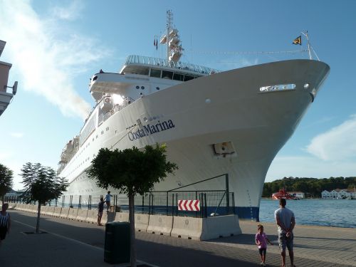 ship liner vessel