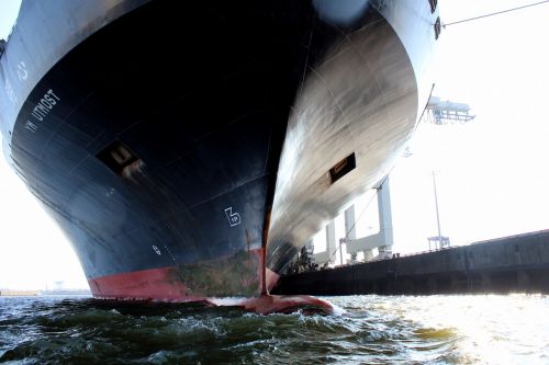 ship container ship port