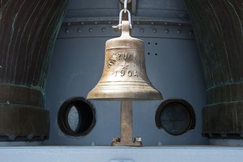 ship bell 1904 ship deck