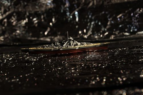 ship model water warship