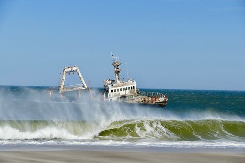 ship wreck  sceleton coast  namibia