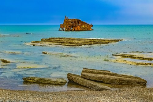 shipwreck  wreck  sea