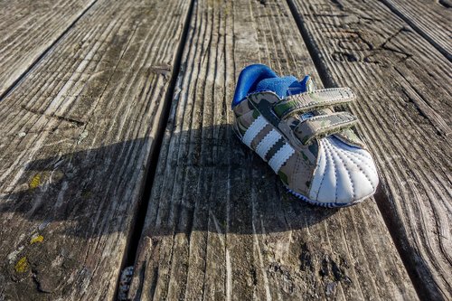 shoe  macro  line