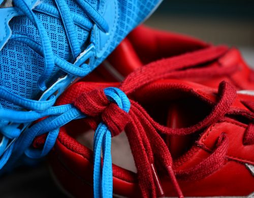 shoelace knot knotted