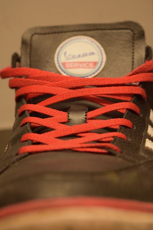 shoelace boot hiking