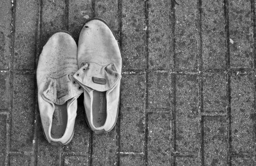 shoes abandonment black and white