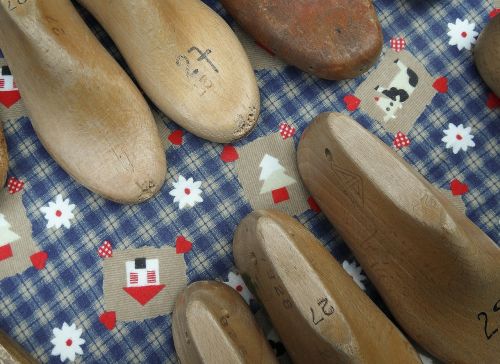 shoes wood feet