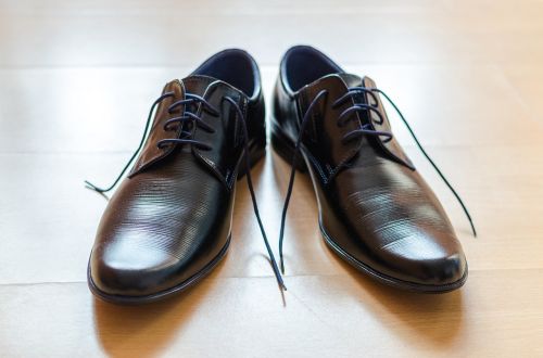 shoes shoelace floor