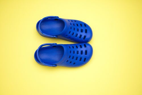 shoes crocs sandals