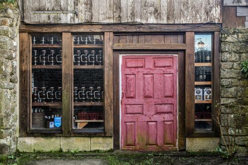 shop facade former