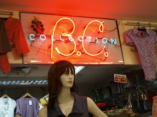 shop mannequin sign