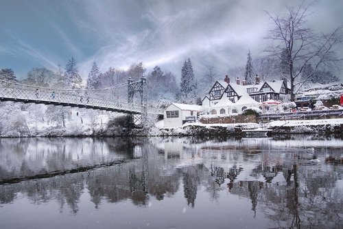 shrewsbury  shropshire  boathouse