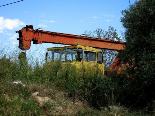 shut down old crane