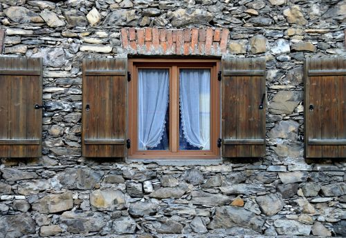 shutter farmhouse wooden windows