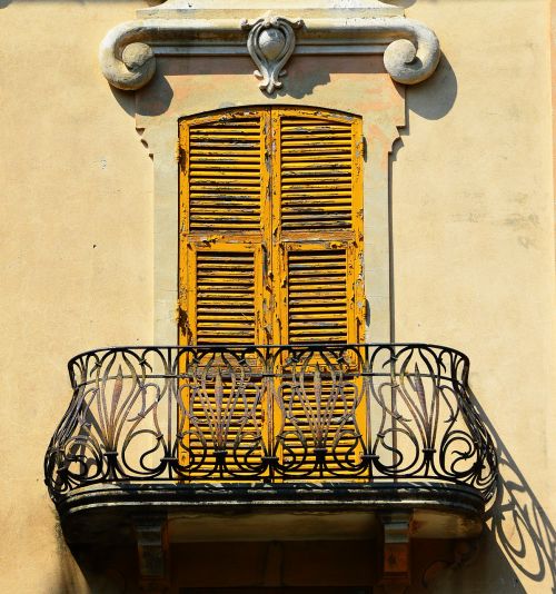 shutters balcony old