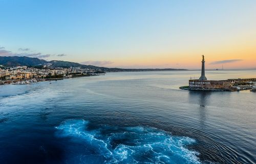 sicily italy harbor