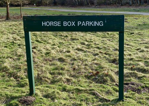 parking horse sign