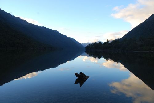 tranquility lake mountain