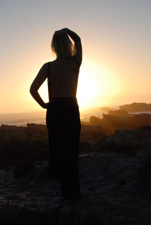 silhouette model beach