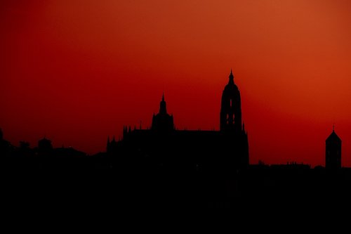 silhouette  cathedral  segovia