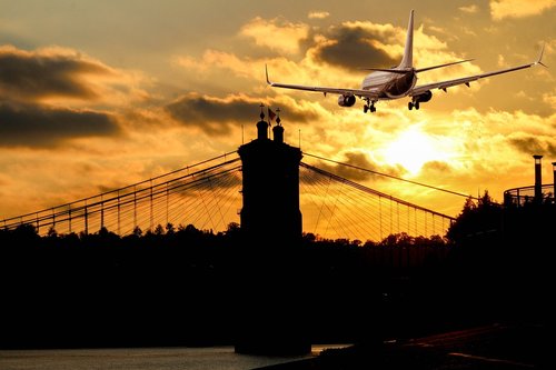 silhouette  aircraft  landing