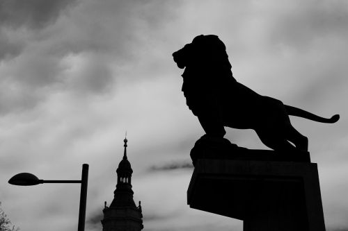 silhouettes city sculptures