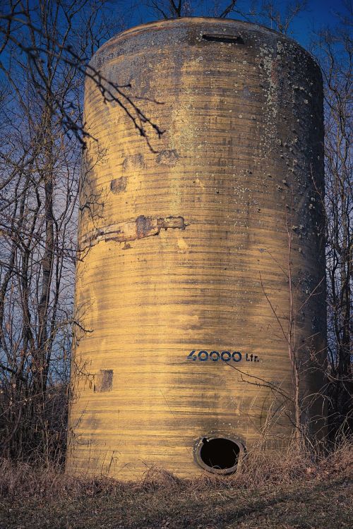 silo silo tower tower