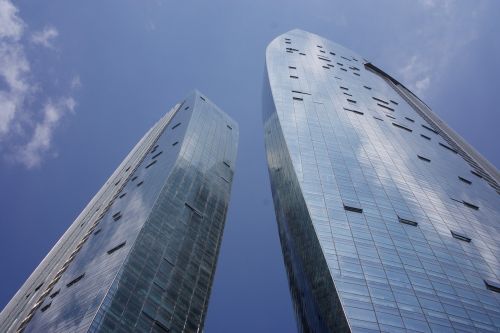 singapore skyscraper glass