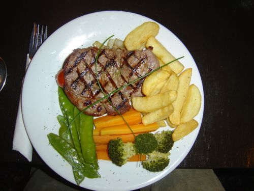 sirloin steak meal vegetables meat